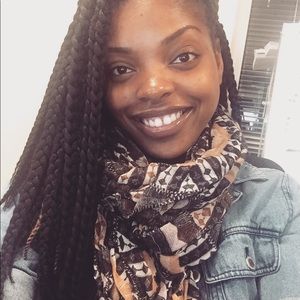 Meet your Posher, Deangela